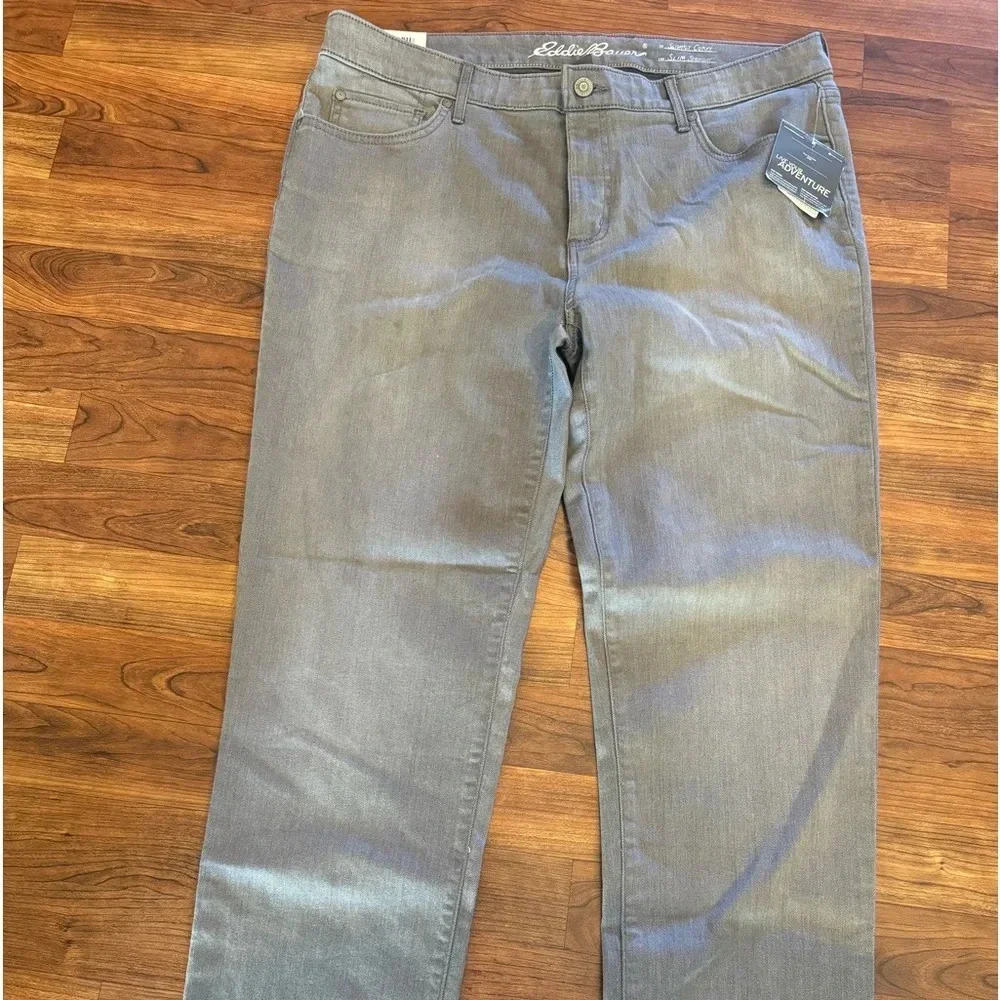 Womens size 16 x 30 length Eddie Bauer gray slight curvy straight leg